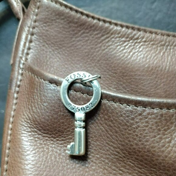 Fossil Leather Crossbody Bag With Key Charm Zippered Pockets, Small Brown Purse - Picture 4 of 9